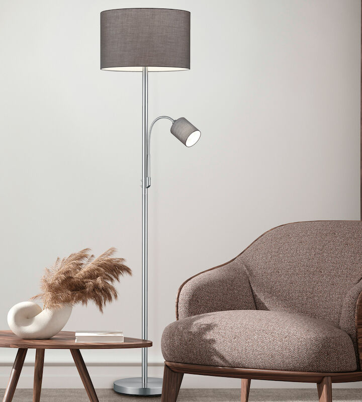 Trio Hotel lattiavalaisin lukuvalolla