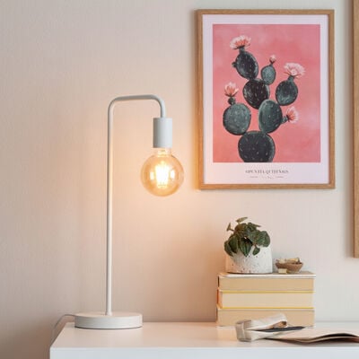 Trio Diallo pöytävalaisin E27 mattamusta