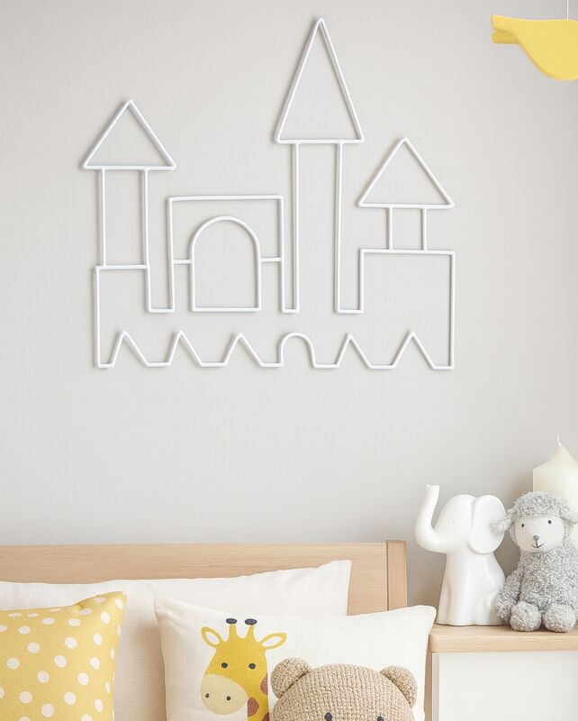 Linna seinäkoriste valkoinen