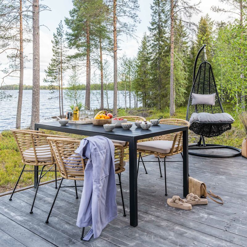 Saarni-Lehmus 4-hengen ruokailuryhmä musta/luonnonväri