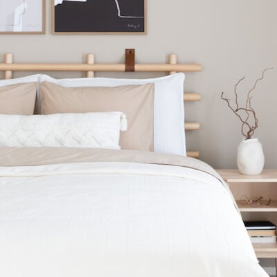 Silmu päiväpeitto 260x260 cm luonnonvalkoinen