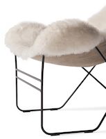 Cuero Design Valhalla nojatuoli valkoinen lampaantalja/musta