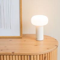 Konstsmide Antibes ladattava pöytävalaisin sisä-/ulkokäyttöön musta