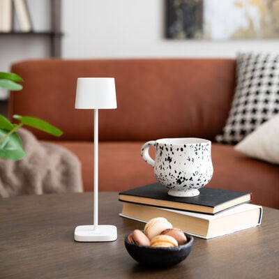 Konstsmide Capri mini ladattava pöytävalaisin sisä-/ulkokäyttöön musta