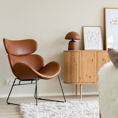 Sipi nojatuoli musta PU keinonahka 55096-4, mustat jalat