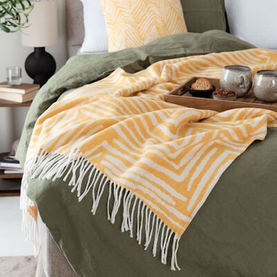 Kivikko torkkupeitto 130x170 tummanvihreä/valkoinen