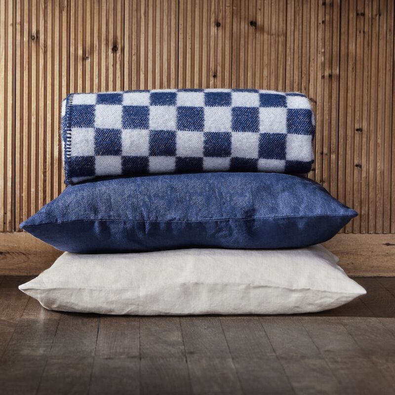 Anno Viive tyynynpäällinen 40x60 cm tummansininen