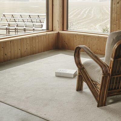 VM Carpet Onni nukkamatto oma koko luonnonvalkoinen 32 kantattu