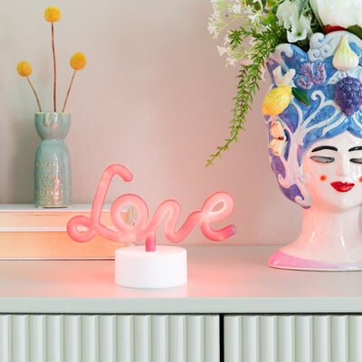 Trio Amor ladattava LED pöytävalaisin valkoinen