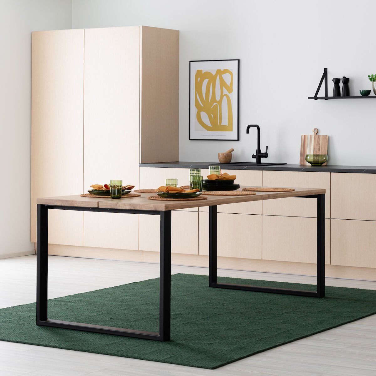 Manner tammi lankkupöytä 230×90 cm lakattu tammi/musta