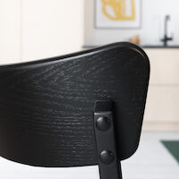 Manner-Koto 4-hengen ruokailuryhmä lakattu tammi/musta, musta PU-verhoilu