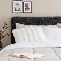 Fanni K Aava koristetyyny 50x50 cm valkoinen