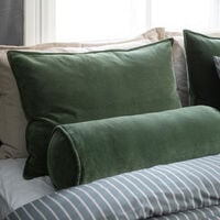 Fanni K Sametti koristetyyny 50x70 cm sammaleenvihreä