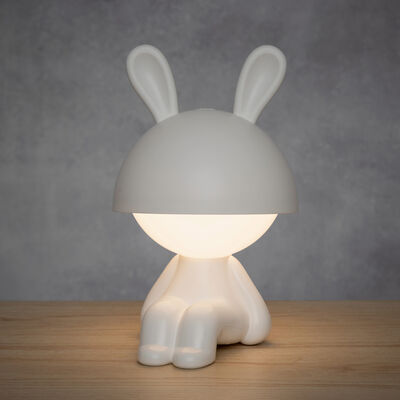 Finnlumor pupujussi tyttö yövalo valkoinen