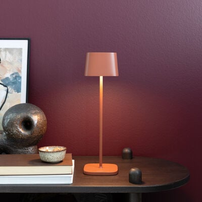 Konstsmide Capri ladattava pöytävalaisin sisä-/ulkokäyttöön hiekka