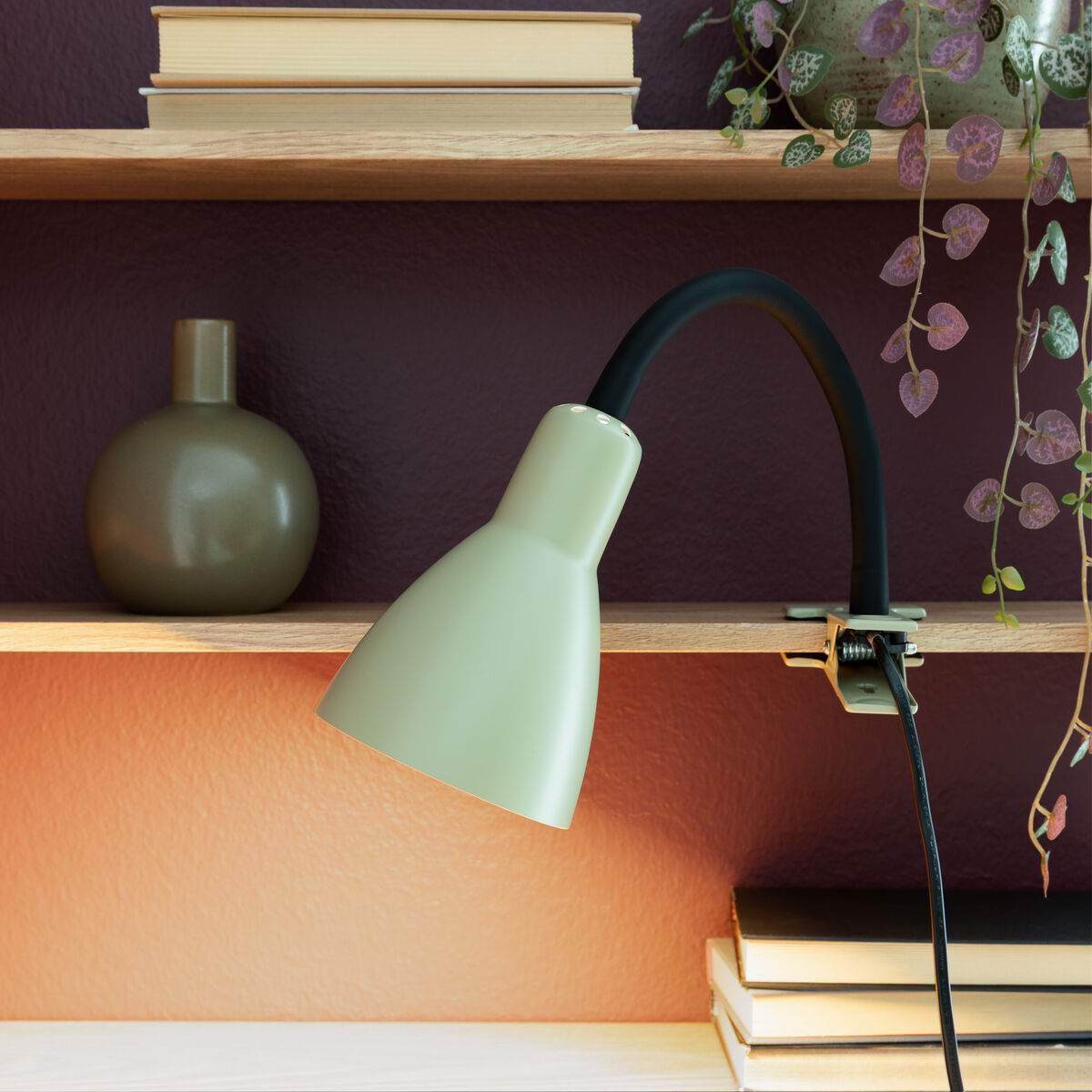 Keiju klipsivalaisin vaaleanvihreä