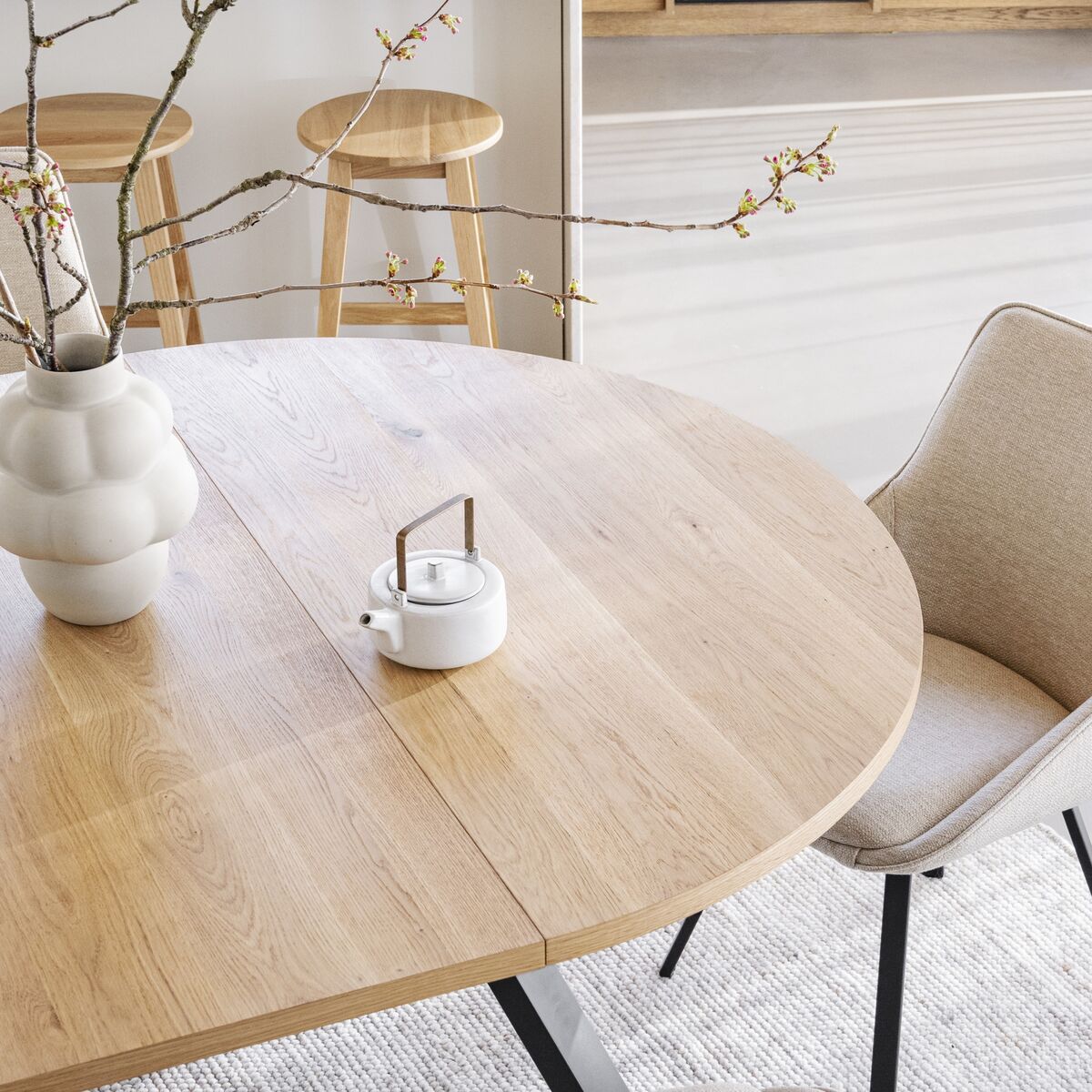 Rowico Home Maddock pyöreän ruokapöydän jatkolevy 50x135 cm tammi | Veke