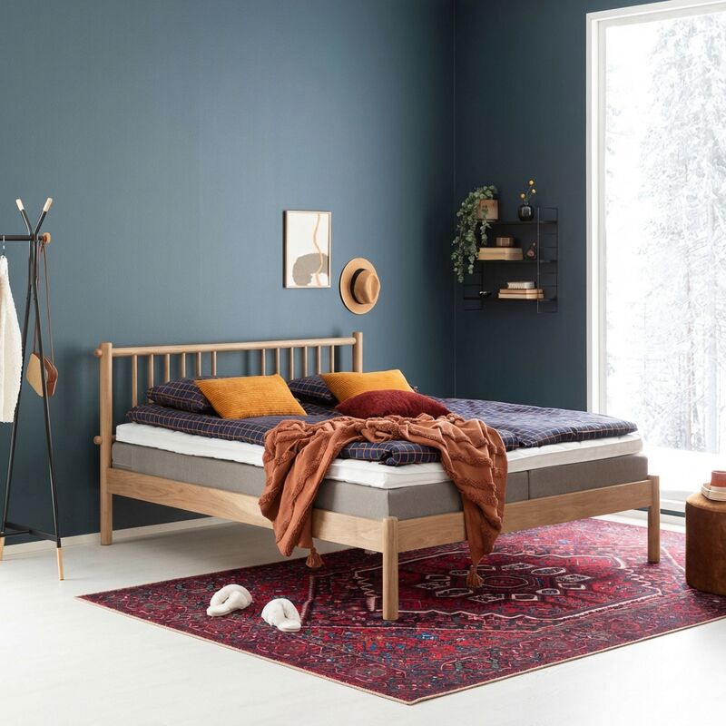 Liinu tammi sänky 160x200 cm lakattu tammi