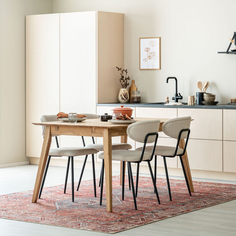 Koto-Daniel 4-hengen ruokailuryhmä öljytty tammi/vaalea beige Basel