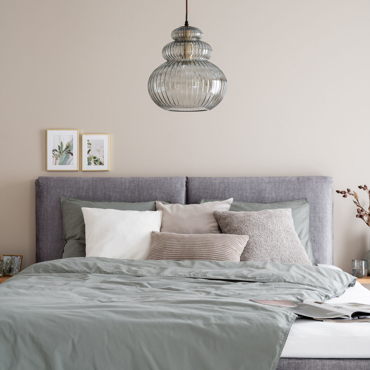 Unia sängynpääty tyynyillä – beige