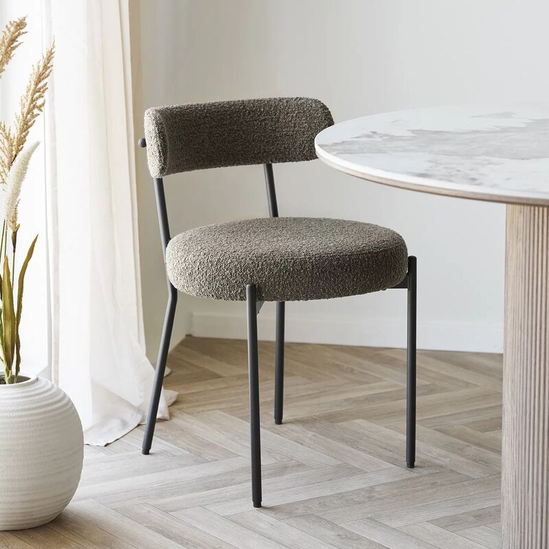 House Nordic Badalona ruokapöydän tuoli ruskea buklee HN1064, mustat jalat