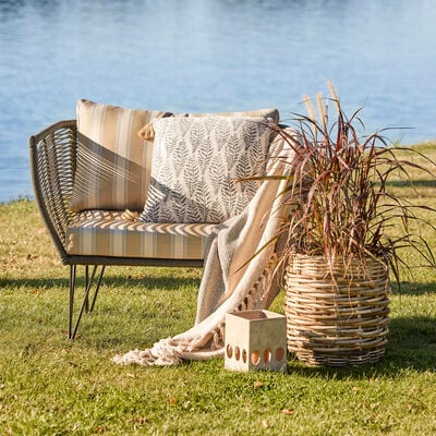 Bloomingville Mundo nojatuoli, 2kpl, vihreä/beige raidallinen pehmuste, asiakasp