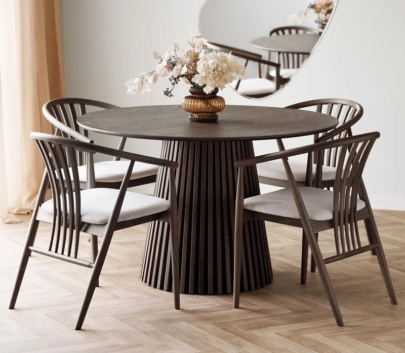 House Nordic Osaka-Agustin pyöreä 4-hengen ruokailuryhmä savutammi