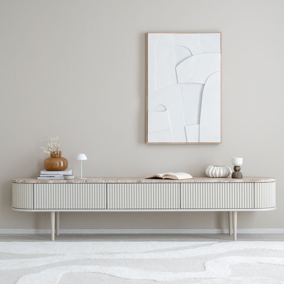 Ranua by Veke Taimi tv-taso 209x41x47 cm marmori matta latte/greige