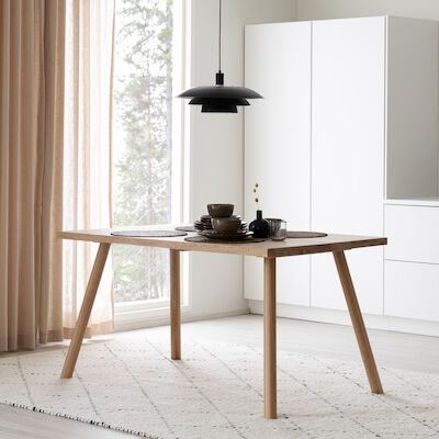 Veini tammi lankkupöytä 140x90 cm savutammi/musta A-laatu