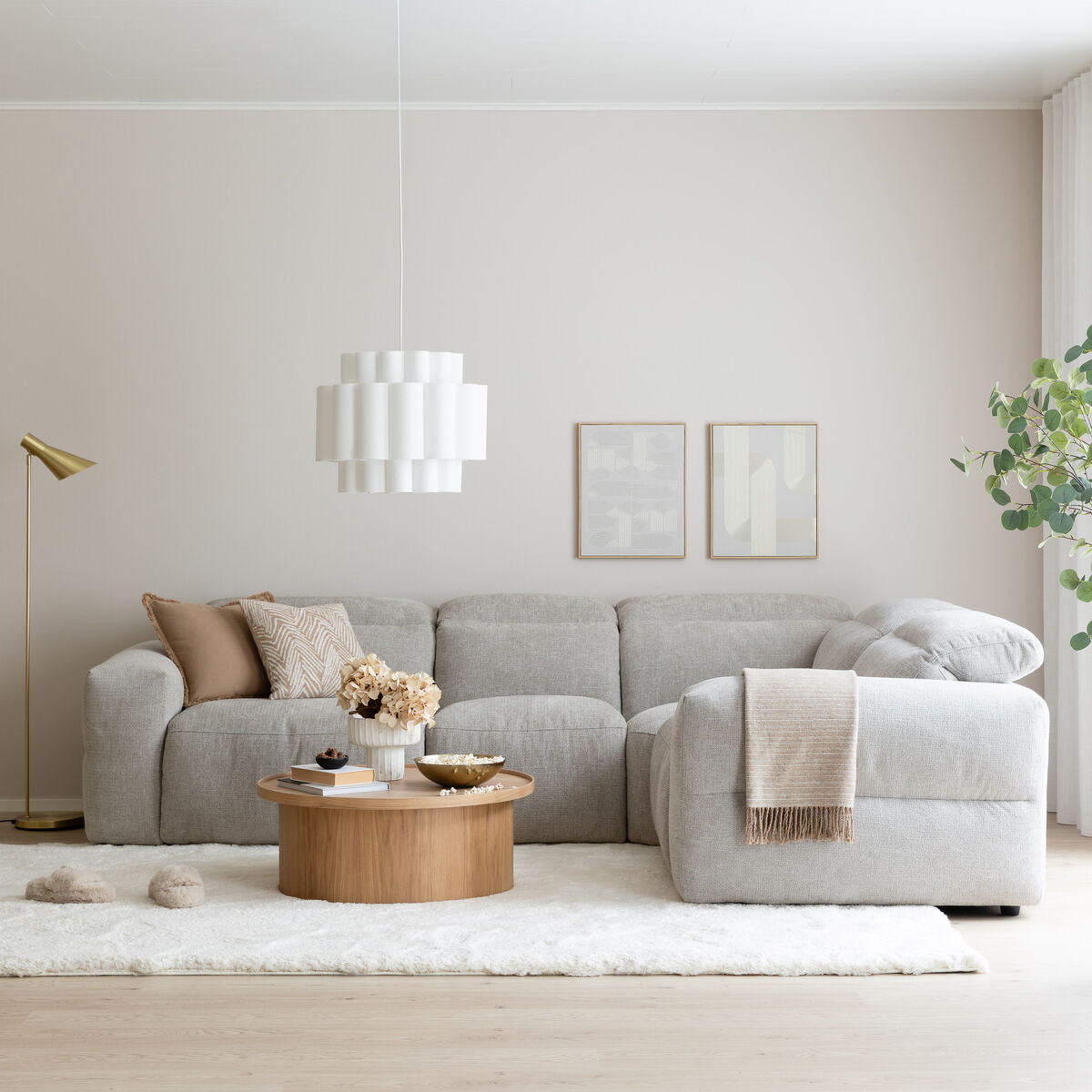 Mukava mekanismikulmasohva beige