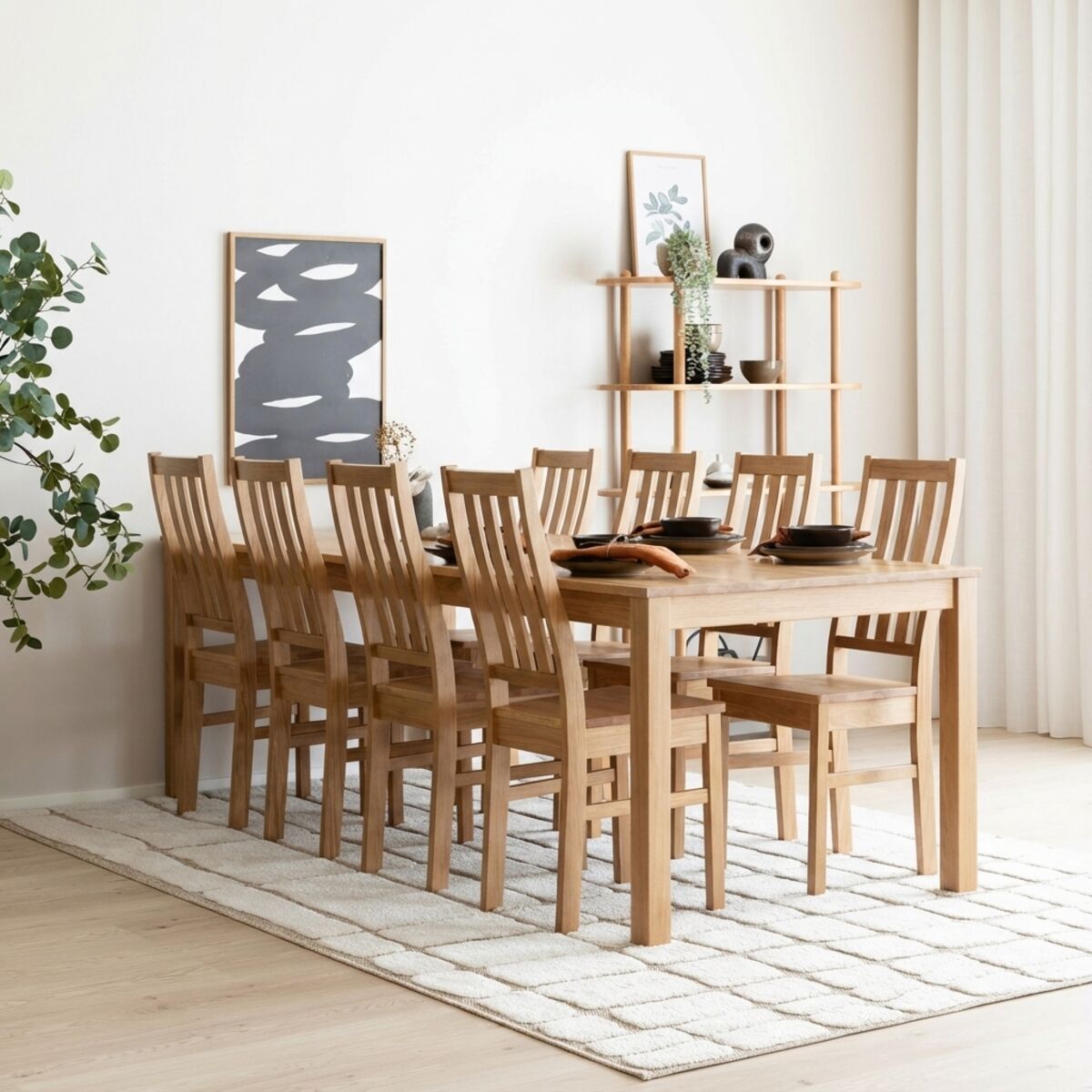 Scandic-Niklas tammi 8-hengen ruokailuryhmä lakattu tammi