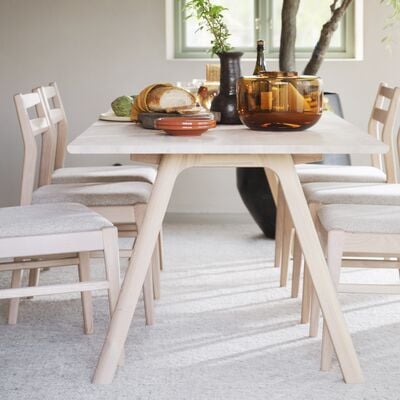 Rowico Home Clapperton ruokapöytä220x95 cm valkopesty tammi, asiakaspalautus