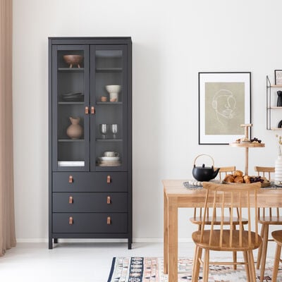 Madrid vitriini leveä musta, asiakaspalautus