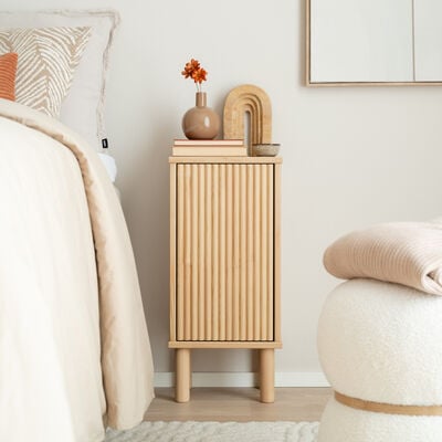 Taika korkea yöpöytä hiekka oksaton