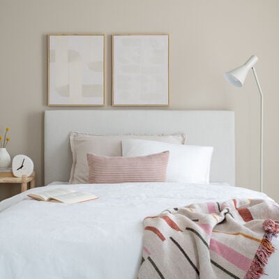 Unia Arki sängynpääty 130x122 beige Altea, sis. säätöjalat