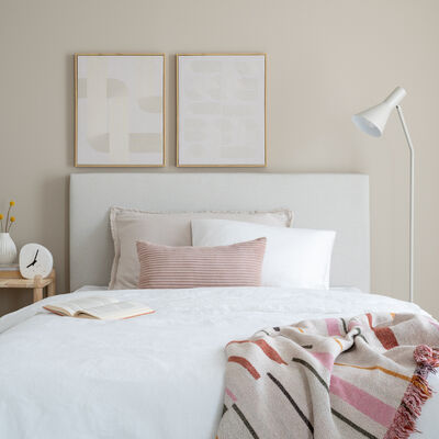Unia Arki sängynpääty 150x122 beige Altea, sis. säätöjalat