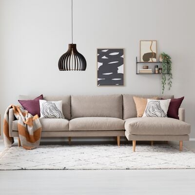 Huurre divaanisohva oikea, Rodeo 204 hiekka, jalka J-138 tammi, asiakaspalautus