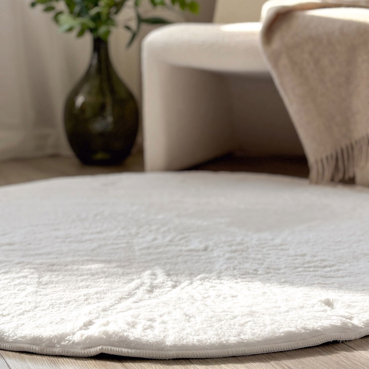 KM Carpets KM Heaven nukkamatto 200 cm pyöreä valkoinen