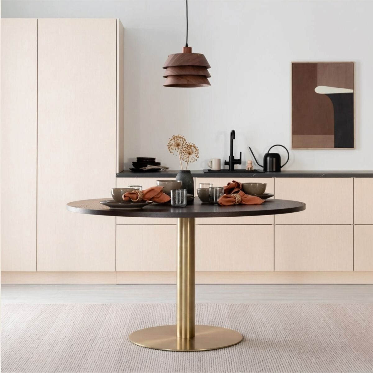 Mooda Trend pyöreä ruokapöytä Ø130 cm ruskea/harjattu messinki | Alk. 1 021,00 €