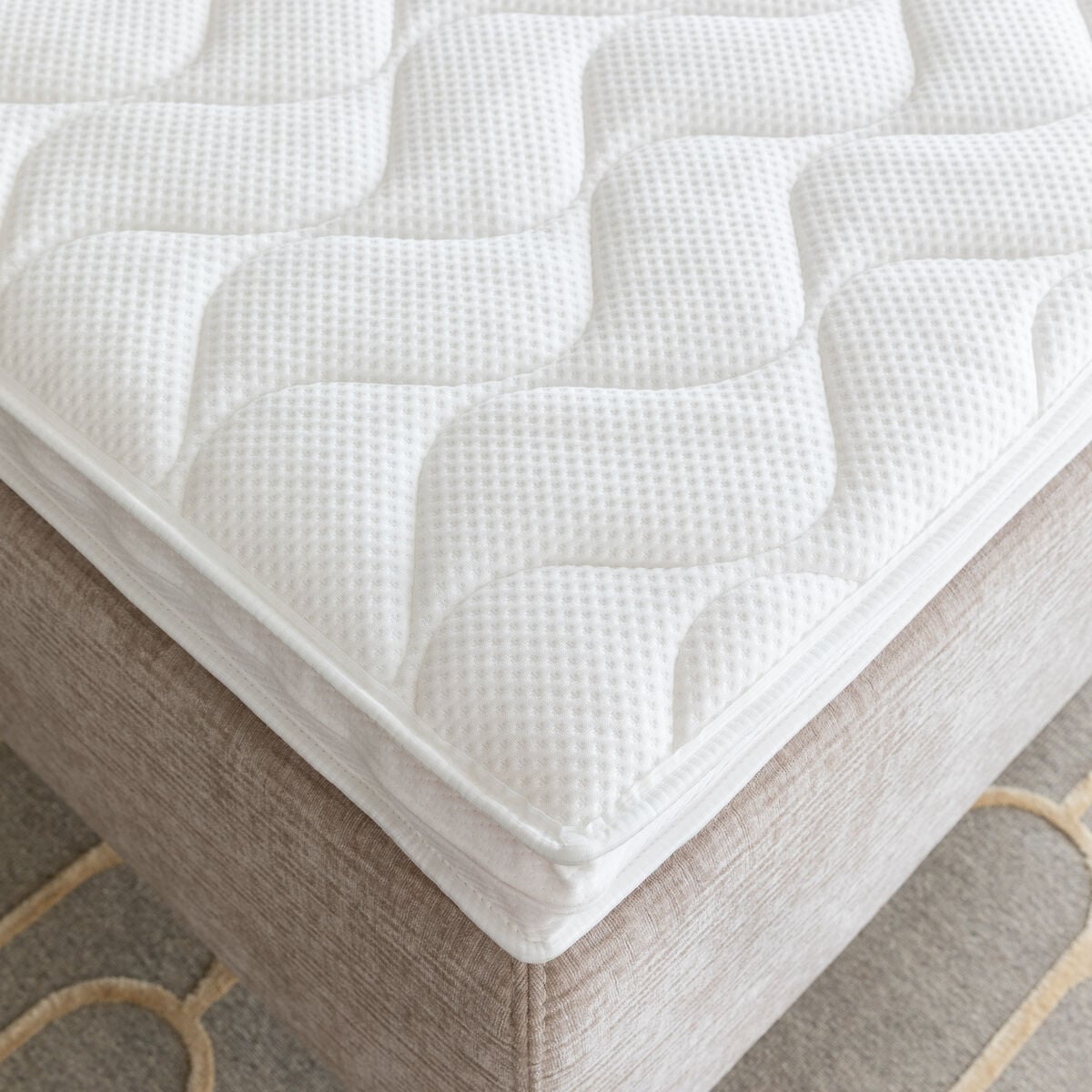 Unia Luxus Memory medium petauspatja 180x200x8cm, varastopoisto